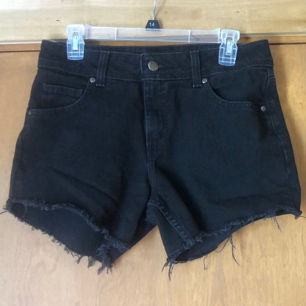 Riders by Lee black distressed cut off shorts